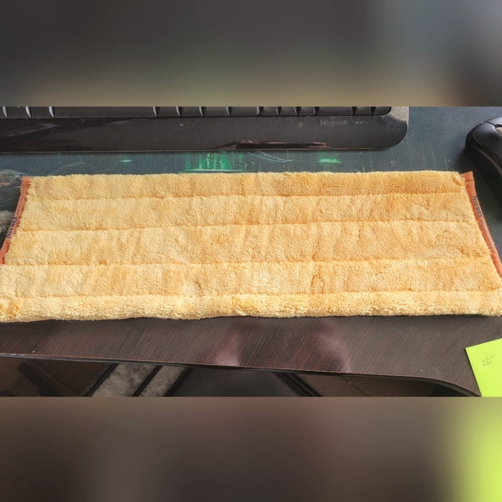 Large Norwex Dry Floor Mop Pad (Yellow)